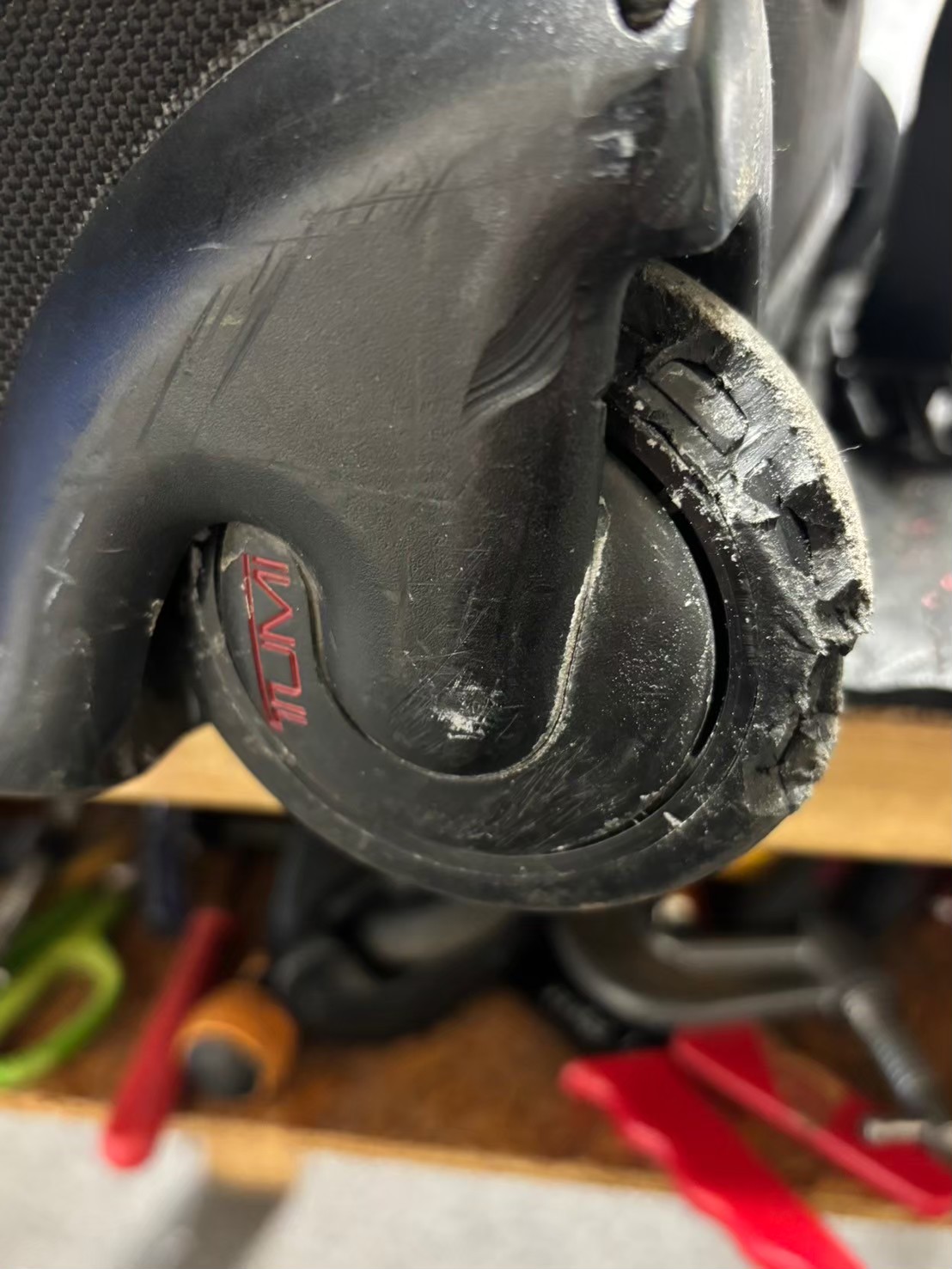 TUMI　きゃすたー　before