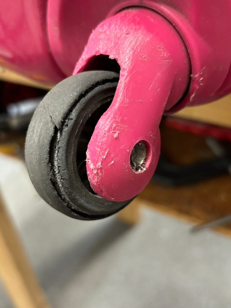 シングルキャスター 修理前