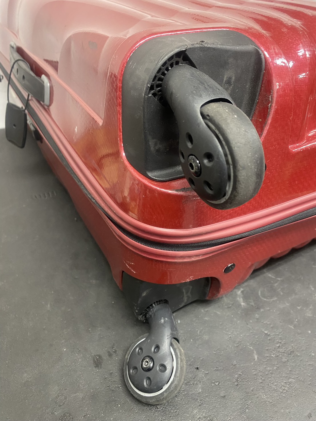 サムソナイト　ハウジング純正品交換　修理前