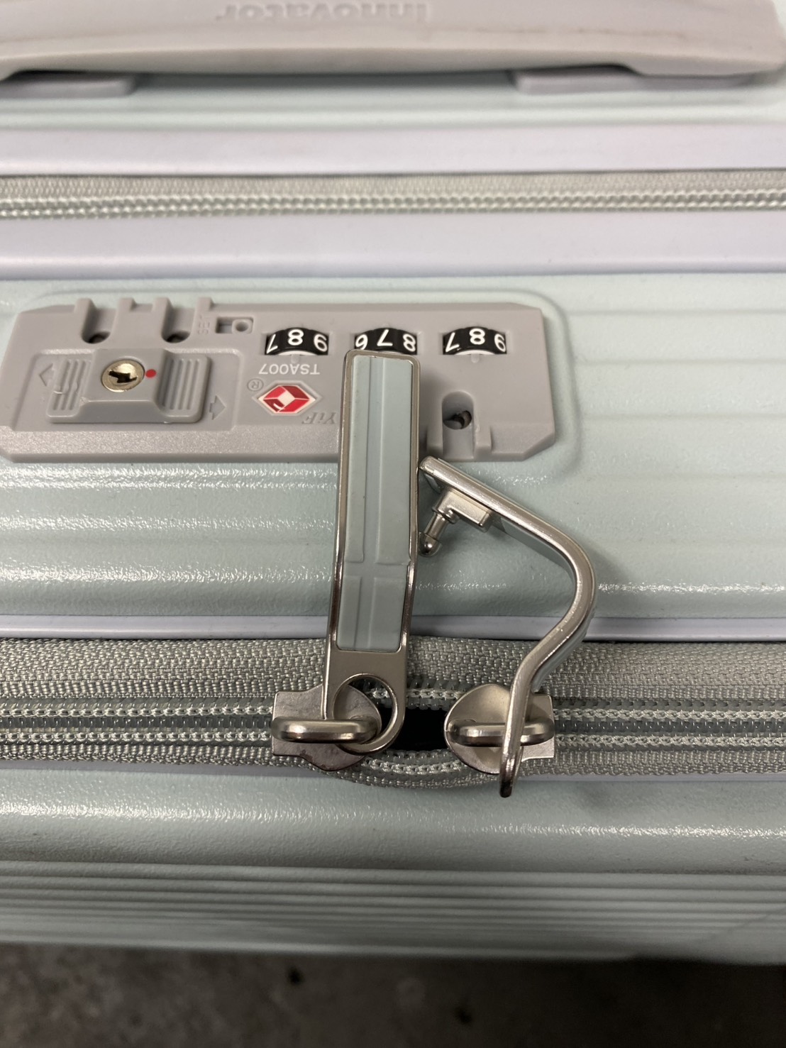 イノベーター　引き手　純正品交換　修理前