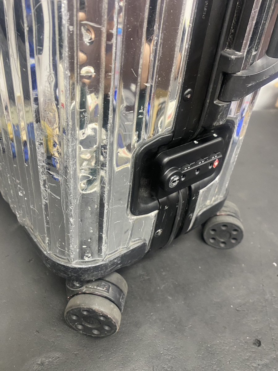 リモワモンクレー　ロック　純正品交換　修理後