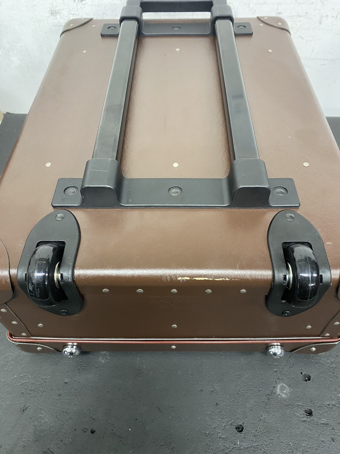 グローブトロッター　キャスター交換　修理後