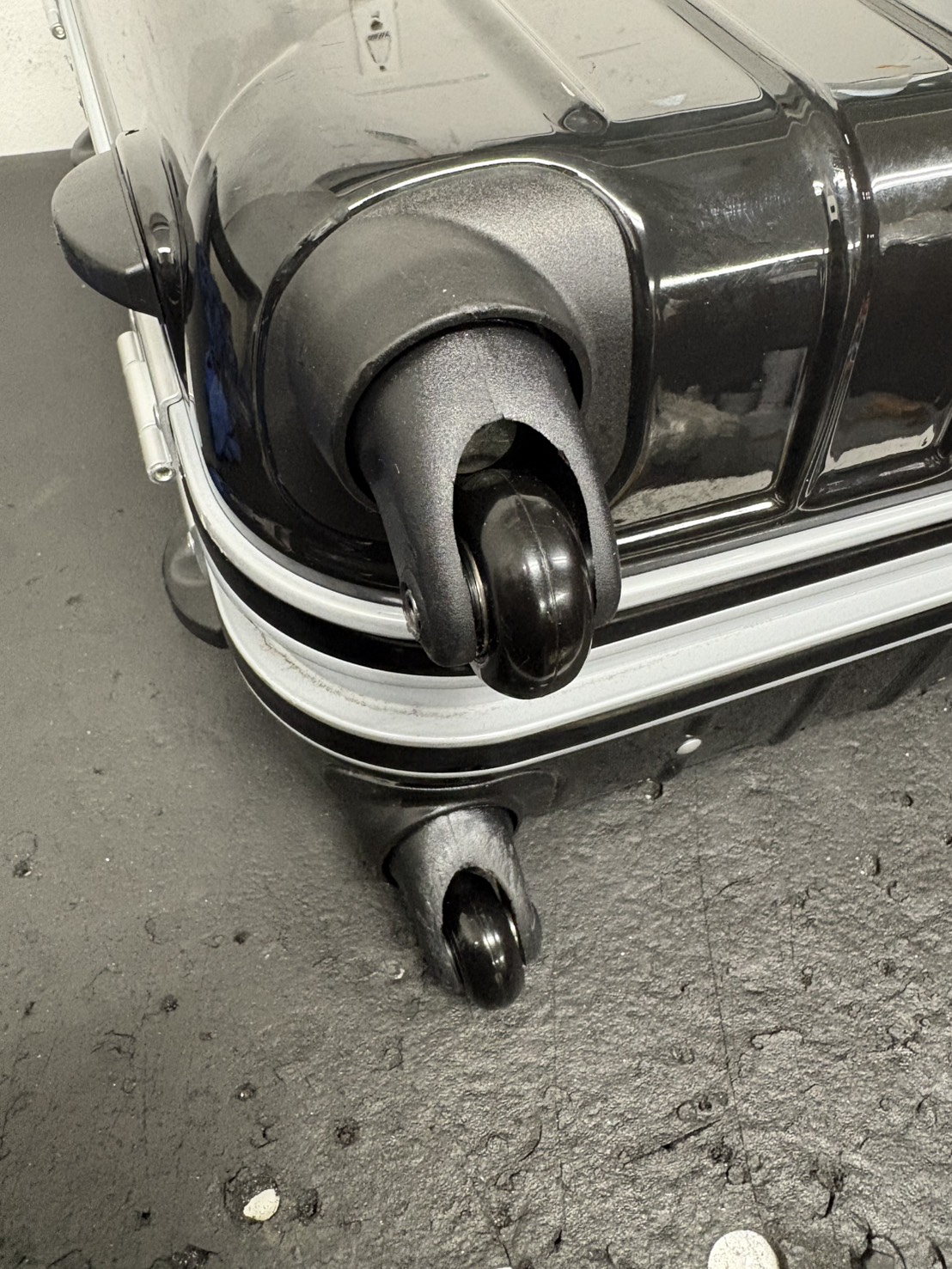 エミネント　キャスター　代用品交換　修理後