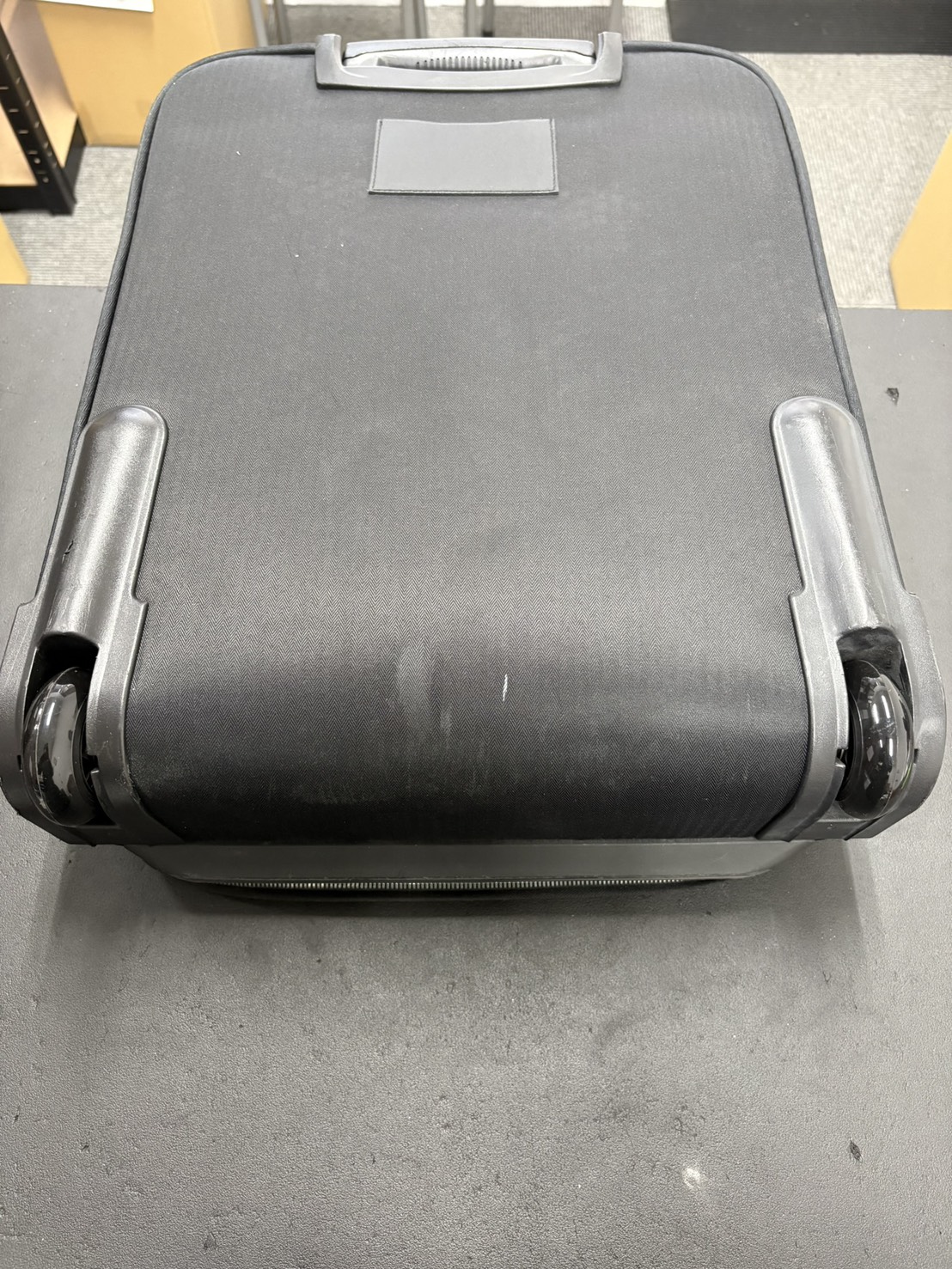 エルメス　キャスター　代用品交換　修理後