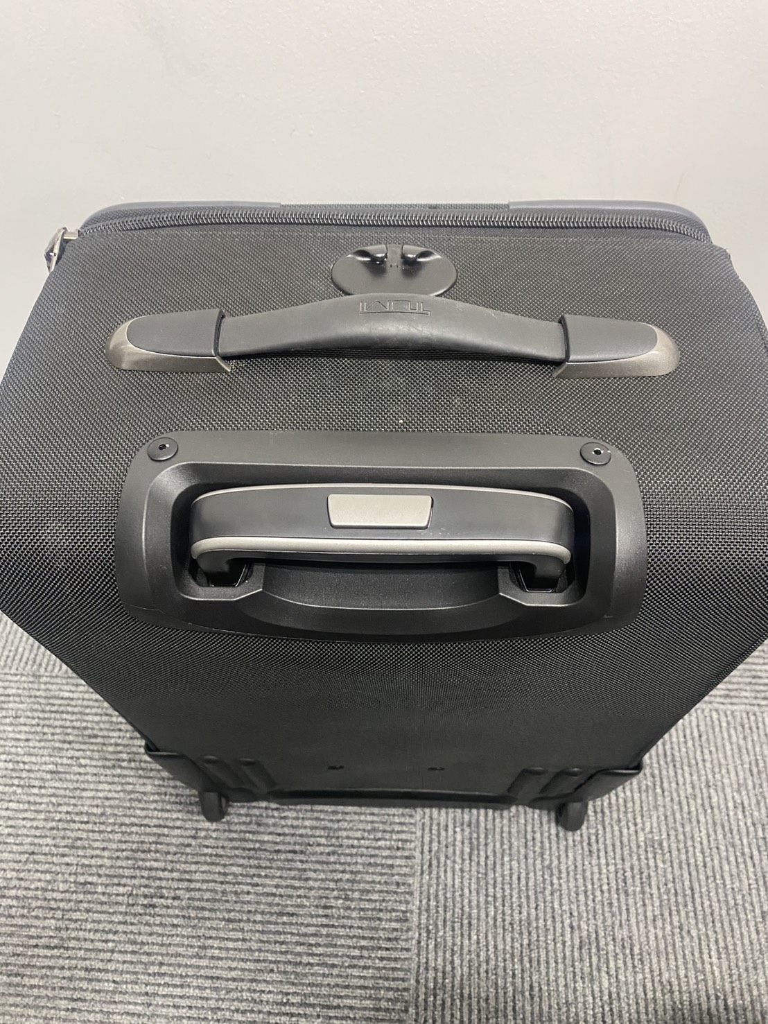 TUMI　伸縮ハンドル　代用品交換　修理後